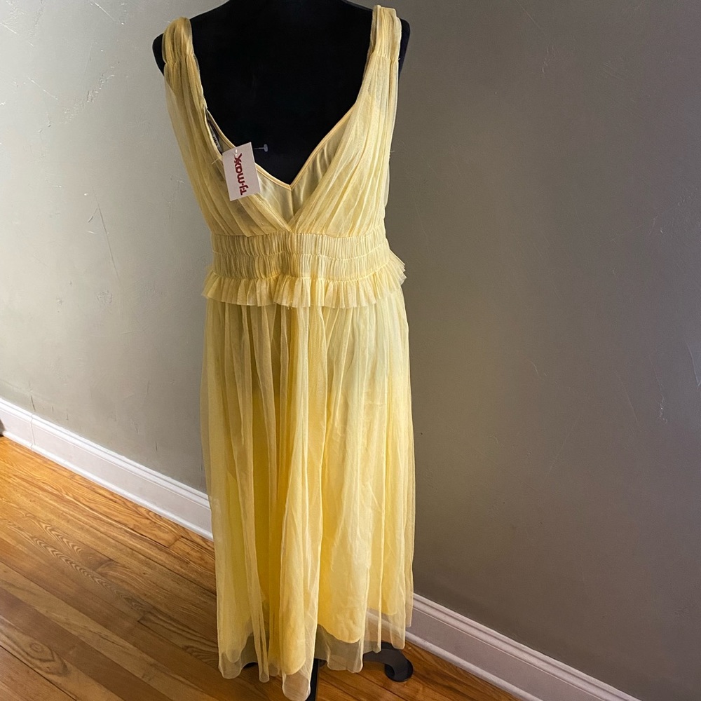 Zara yellow sheet dress sz medium